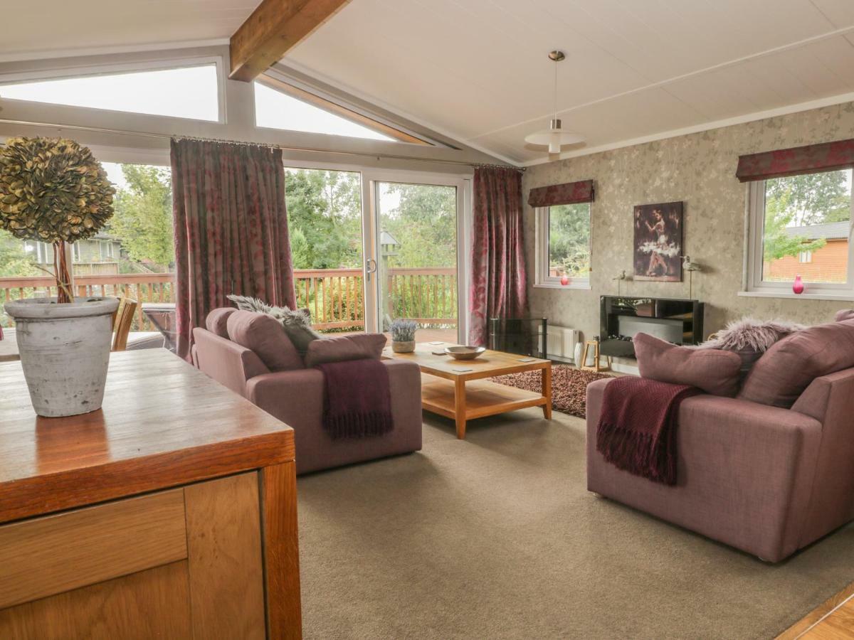 Bulmer Farm Lodge Malton Bagian luar foto