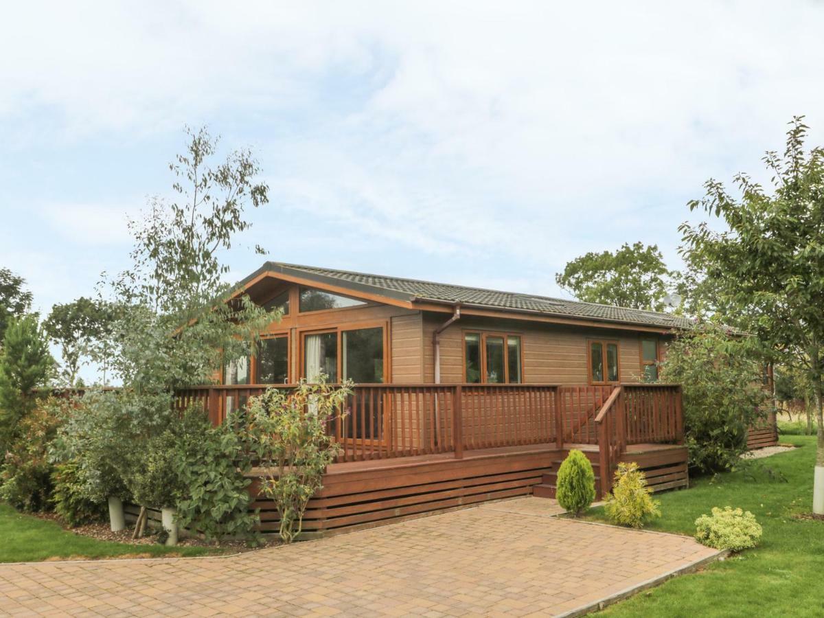 Bulmer Farm Lodge Malton Bagian luar foto